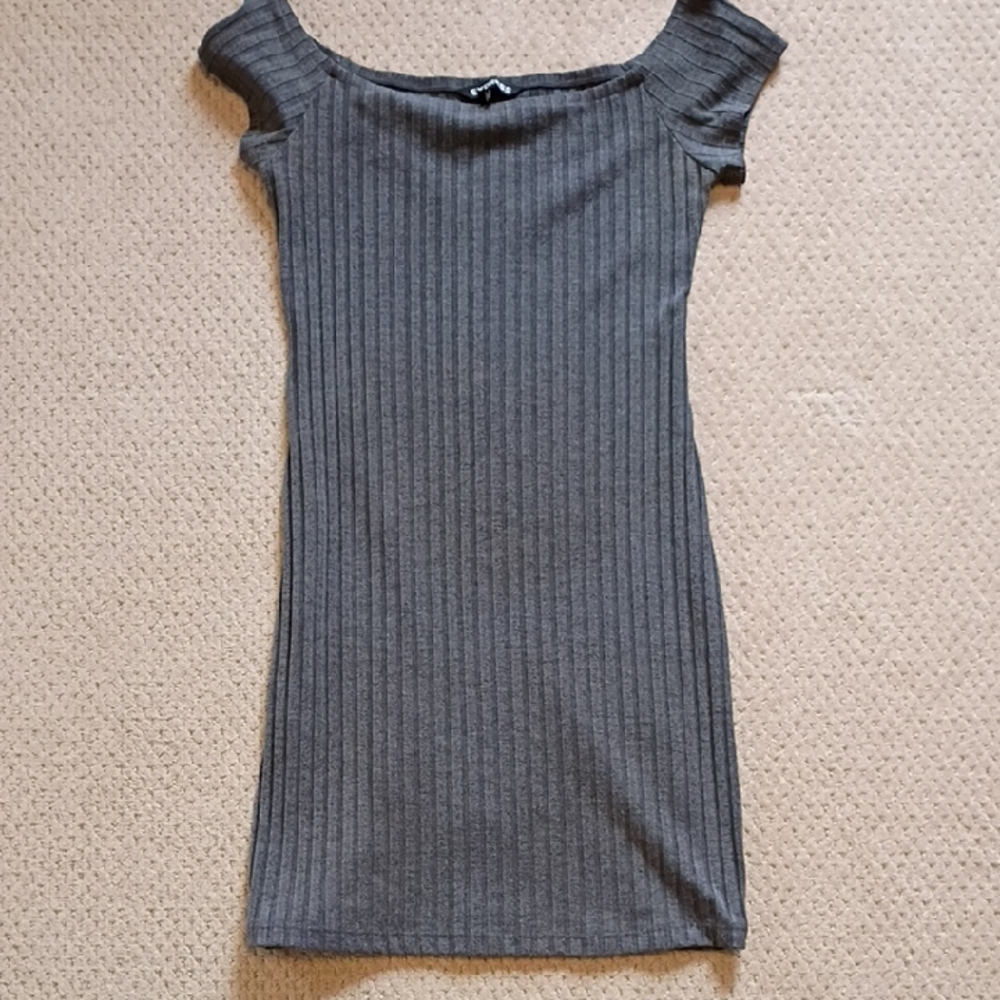 Elegant Gray Off-Shoulder Dress Express Size M